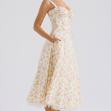 Valentīnas mežģīņu korsetes kleita