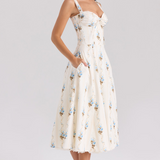 Valentīnas mežģīņu korsetes kleita