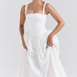 Sesīlijas formas kleita