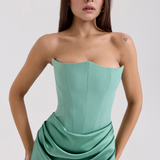 Lilijas formas garā kleita 