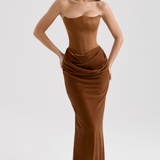 Lilijas formas garā kleita 