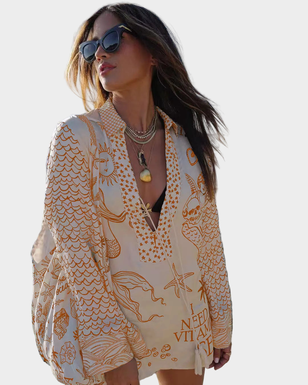 Clara satīna apdrukas komplekts ar V veida kakla blūzi un gludām līnijām