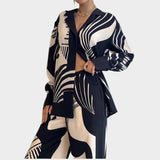 Valērijas apdrukas komplekts ar krekla apkakles blūzi un taisna piegriezuma biksēm