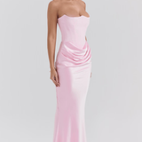 Lilijas formas garā kleita 