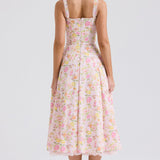 Valentīnas mežģīņu korsetes kleita